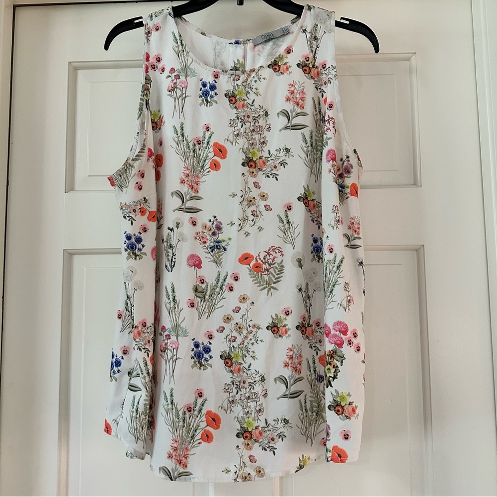 Dalia Sleeveless Floral Blouse • Size XL